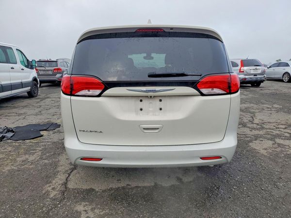 2017 CHRYSLER PACIFICA Touring — DIRR
