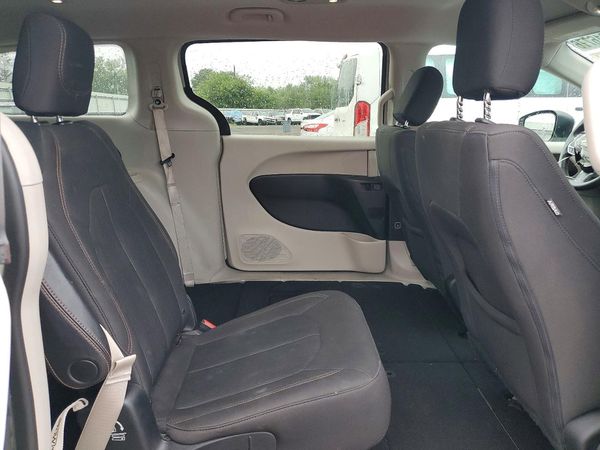 2017 CHRYSLER PACIFICA Touring — PSRS