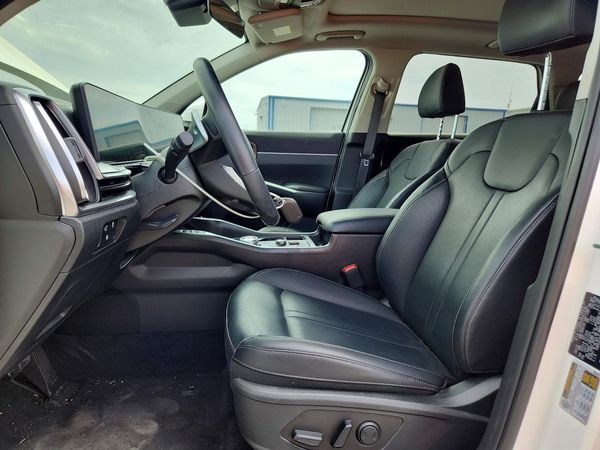 2025 KIA SORENTO EX — DENT