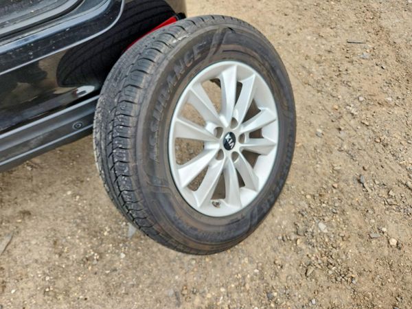 2019 KIA SORENTO L, LX, S