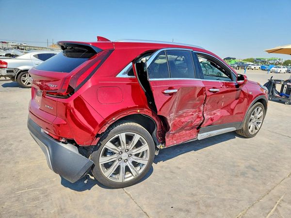 2019 CADILLAC XT4
