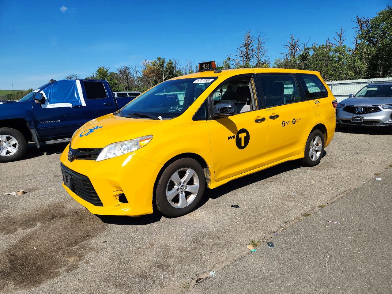 2018 TOYOTA SIENNA L