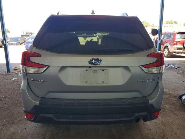 2020 SUBARU FORESTER