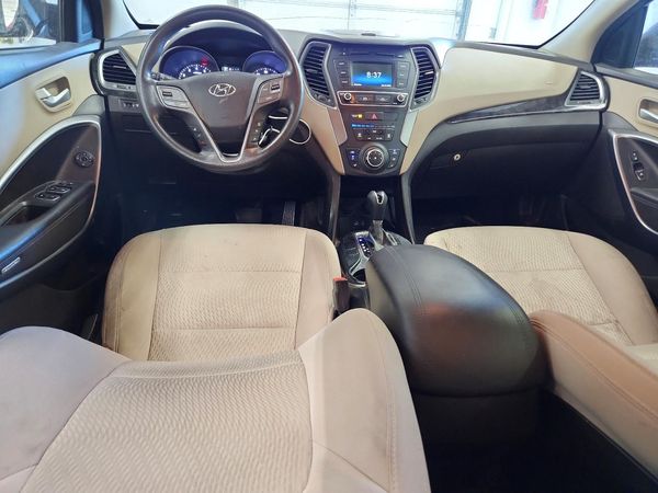 2017 HYUNDAI SANTA FE Base