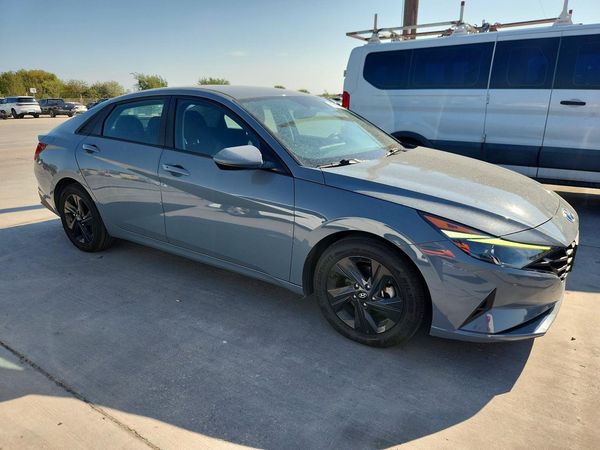 2021 HYUNDAI ELANTRA