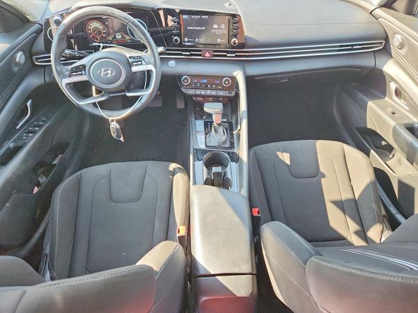 2021 HYUNDAI ELANTRA