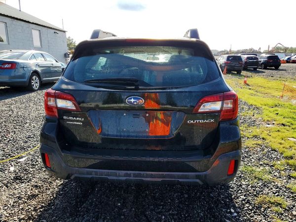 2018 SUBARU OUTBACK