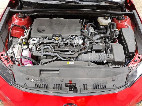 2025 TOYOTA CAMRY — Engine bay