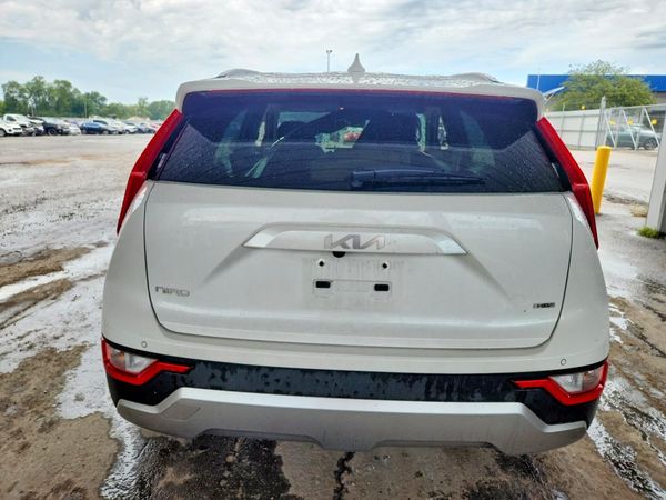 2025 KIA NIRO