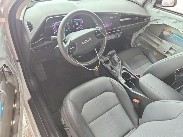2025 KIA NIRO