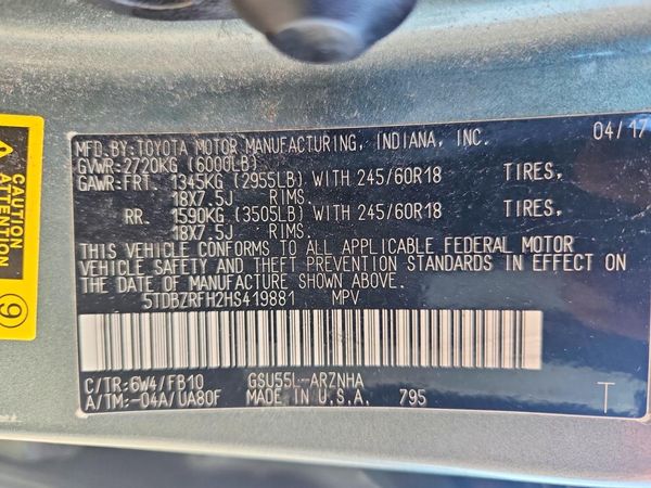 2017 TOYOTA HIGHLANDER LE/LE Plus