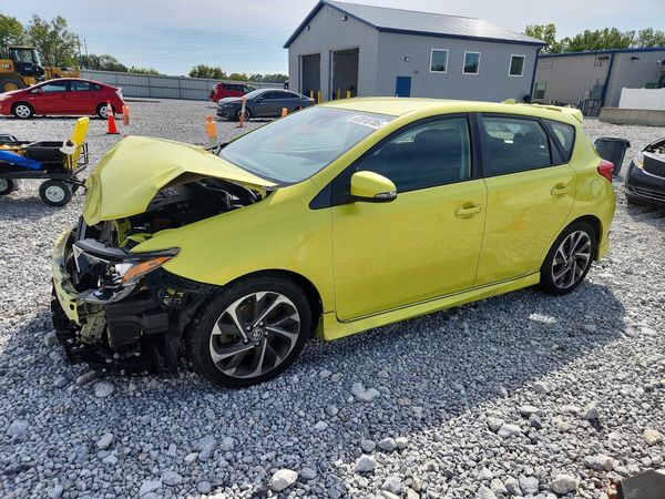 2018 TOYOTA COROLLA — Front 3/4