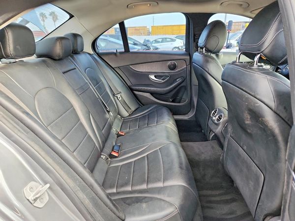 2016 MERCEDES-BENZ C C300