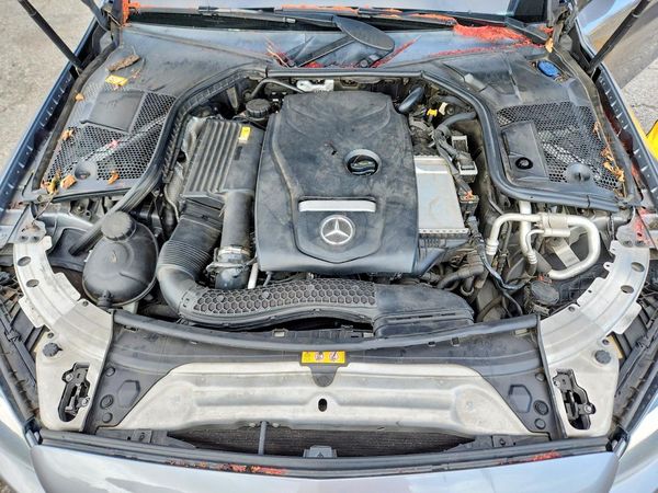 2016 MERCEDES-BENZ C C300