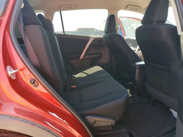 2017 TOYOTA RAV4 LE