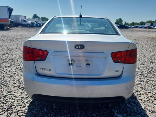 2013 KIA FORTE