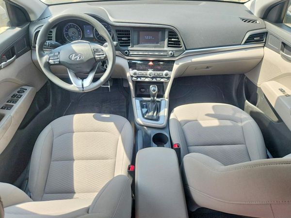 2020 HYUNDAI ELANTRA SE