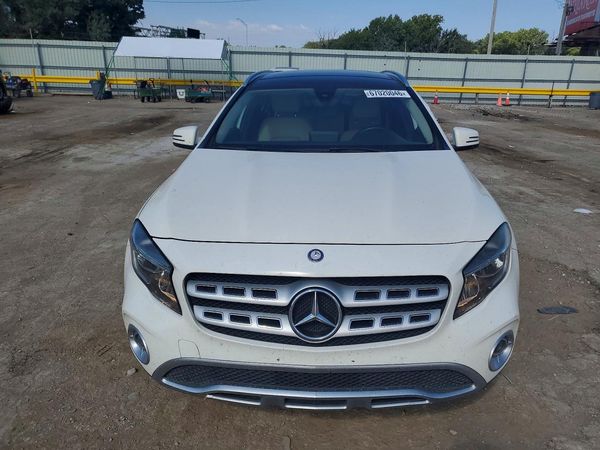 2018 MERCEDES-BENZ GLA