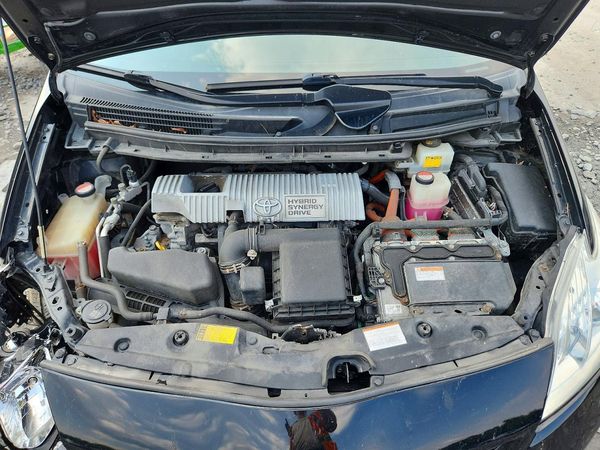 2015 TOYOTA PRIUS