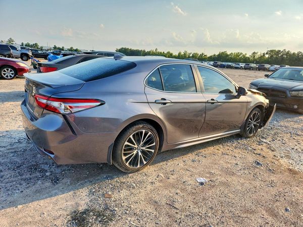2019 TOYOTA CAMRY