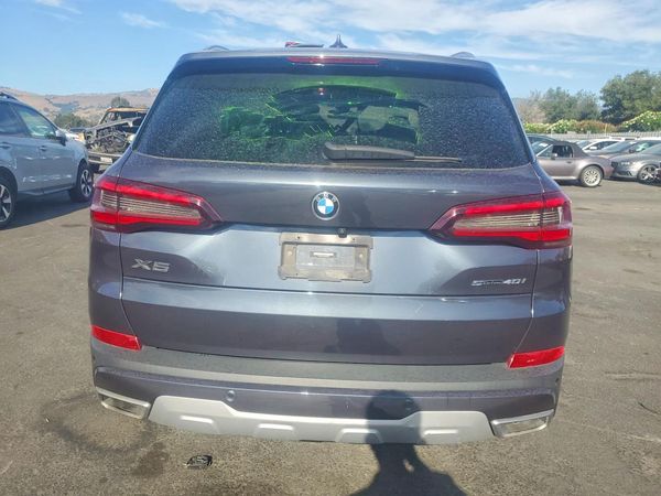 2022 BMW X5 sDrive40i