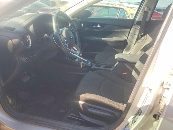 2019 KIA FORTE — DENT