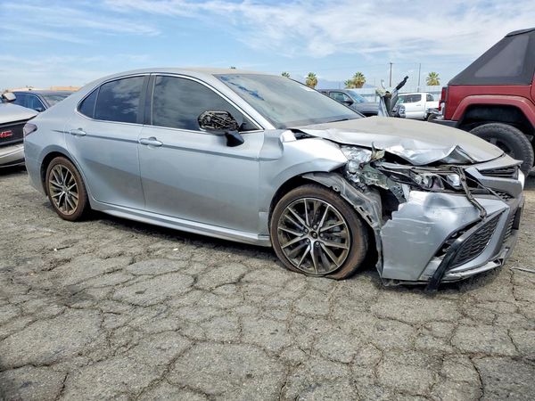 2024 TOYOTA CAMRY