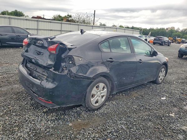 2017 KIA FORTE LX Base