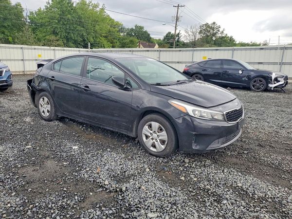 2017 KIA FORTE LX Base