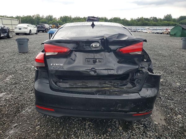 2017 KIA FORTE LX Base