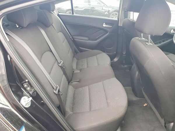 2017 KIA FORTE LX Base