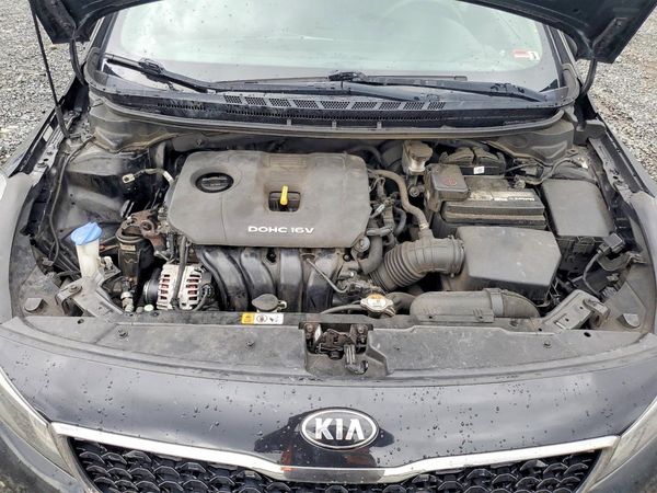 2017 KIA FORTE LX Base