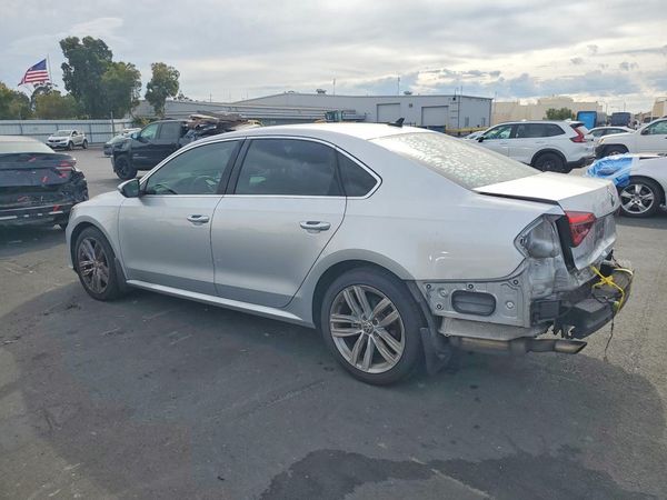 2018 VOLKSWAGEN PASSAT SE, SE w/ Technology