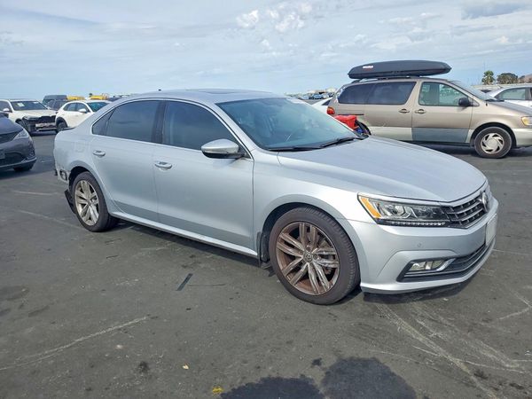 2018 VOLKSWAGEN PASSAT SE, SE w/ Technology