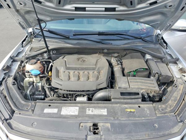 2018 VOLKSWAGEN PASSAT SE, SE w/ Technology