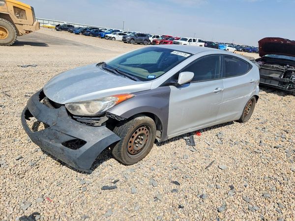 2012 HYUNDAI ELANTRA