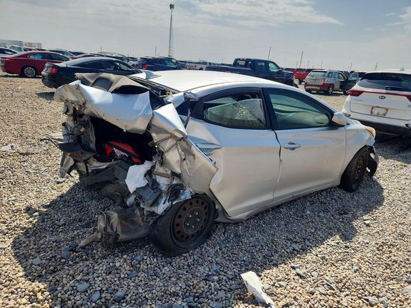 2012 HYUNDAI ELANTRA