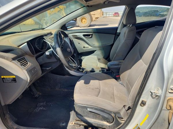 2012 HYUNDAI ELANTRA