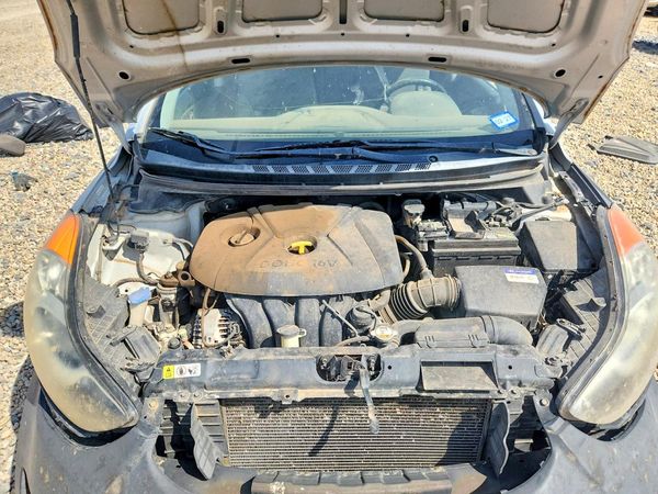 2012 HYUNDAI ELANTRA