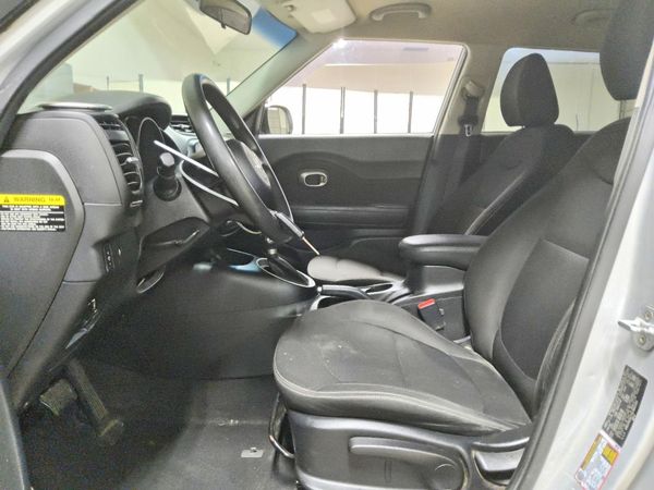 2016 KIA SOUL Plus — DENT