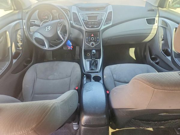 2016 HYUNDAI ELANTRA