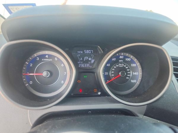2016 HYUNDAI ELANTRA