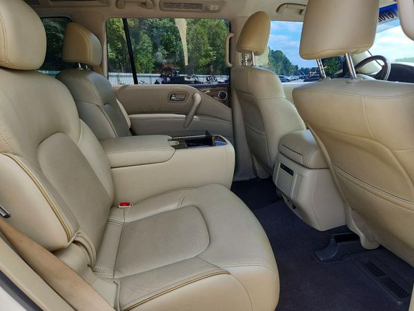 2017 INFINITI QX80