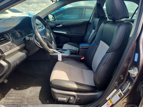 2014 TOYOTA CAMRY