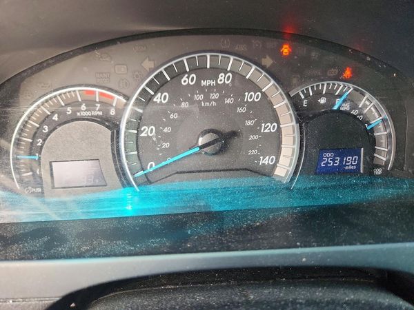 2014 TOYOTA CAMRY