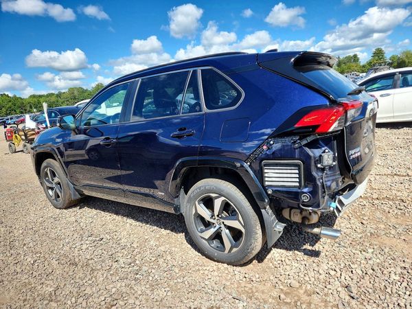 2023 TOYOTA RAV4 SE