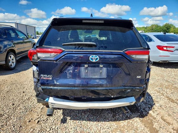 2023 TOYOTA RAV4 SE
