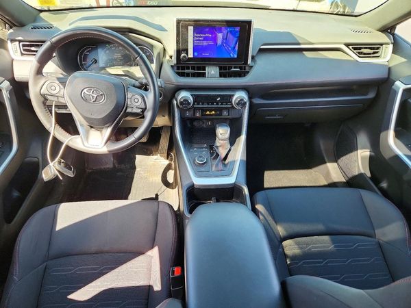 2023 TOYOTA RAV4 SE
