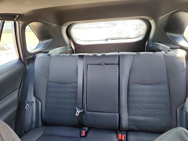 2023 TOYOTA RAV4 SE