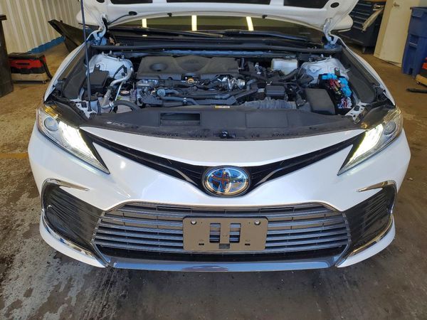 2023 TOYOTA CAMRY XLE